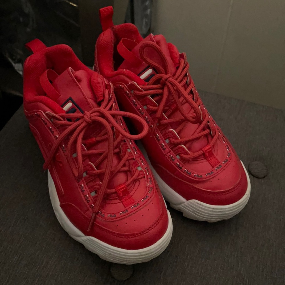 Girls size 7 RED FILA’s.